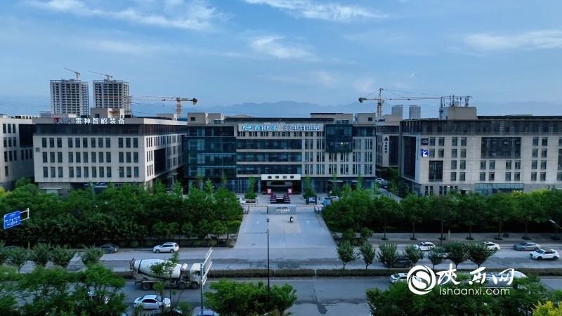 陕西网 | 一束“光”剑指千亿，陕西凭什么？
